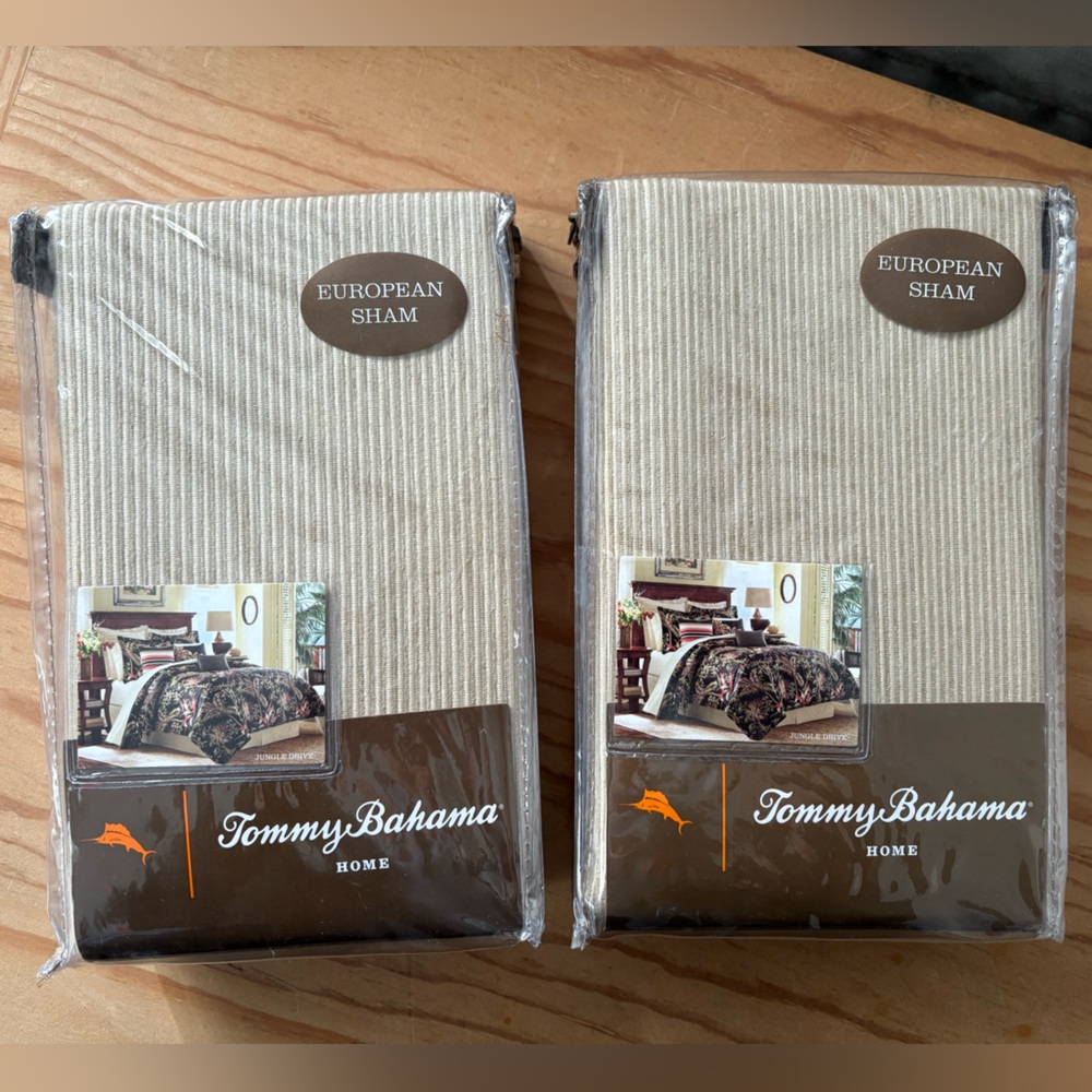 (NWOT) Pair of Tommy Bahama Home “jungle drive”European Shams with stripes